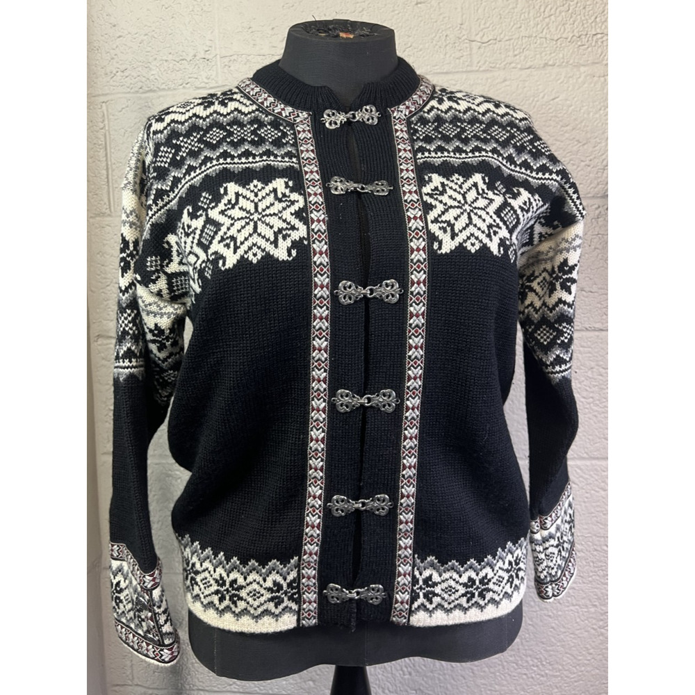 Vintage 1970's FJORD Knit In NORWAY Yoke Wool Black SWEATER Cardigan Size S
